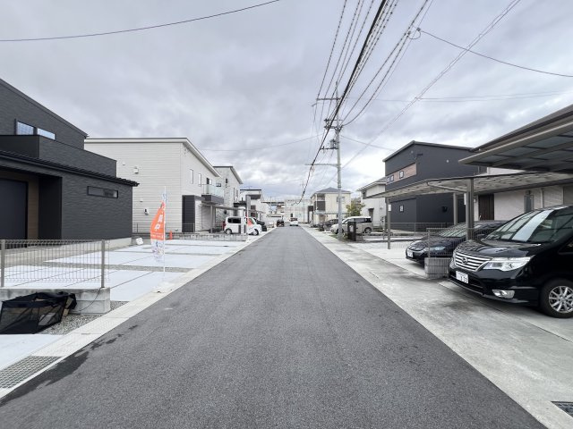 大和高田市勝目の前面道路含む現地写真