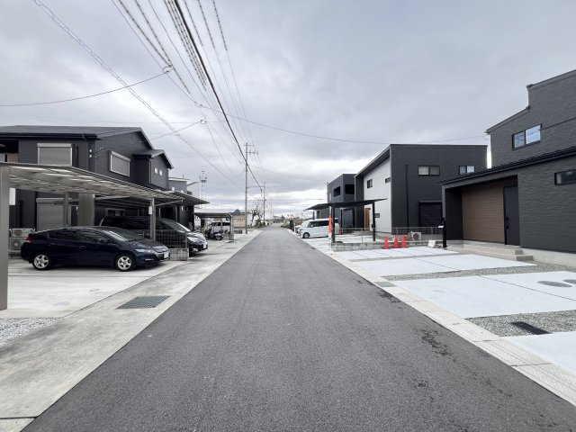 大和高田市勝目の前面道路含む現地写真
