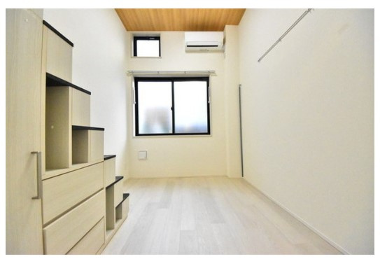 ハーモニーテラス久我山の居間・リビング|こちらのリビングで趣味の時間をお楽しみください