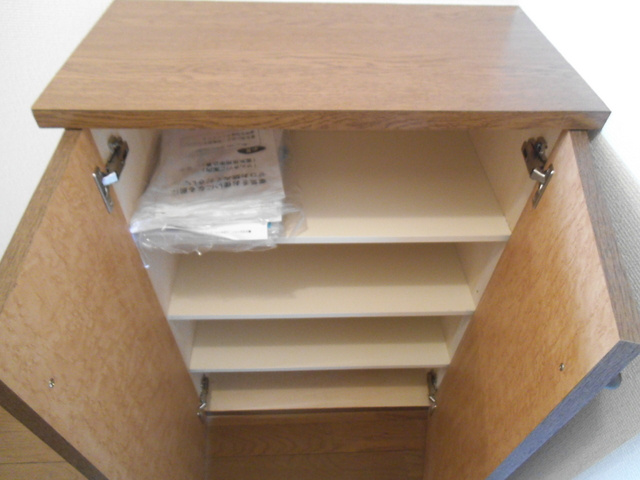 ネオクリスタルビルネジメの収納|シューズボックスです☆