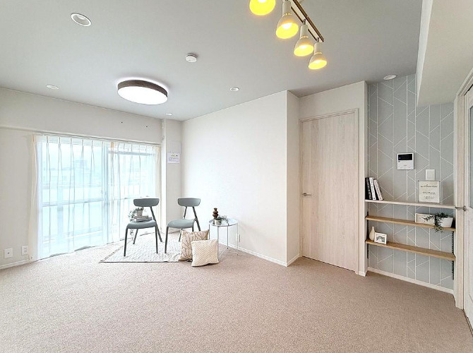 サンライフ本山の居間・リビング