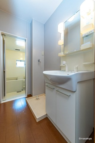 maison de fontaineの洗面所|洗面・脱衣