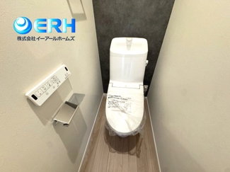 【トイレ】 | 灘南通5丁目　新築戸建 | トイレが2ヶ所あり家族が多くても安心です。