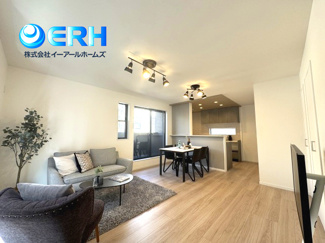 【居間・リビング】 | 灘南通5丁目　新築戸建