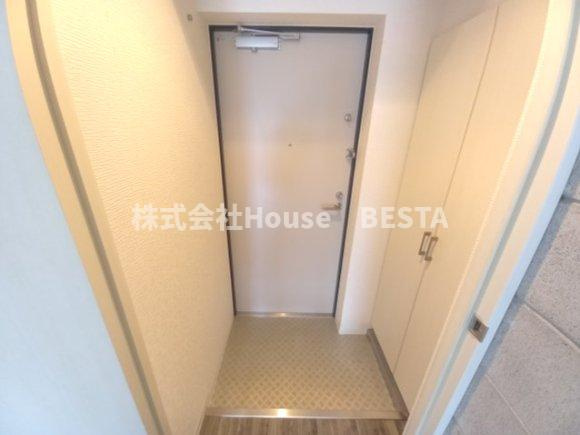 ｇ+（ジープラス）の玄関