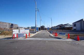 【前面道路含む現地写真】 | 【仲介手数料無料！！】稲城市押立　新築戸建て（全13棟）13号棟　5780万円