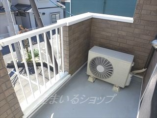 広島市安佐北区亀山６丁目のアパートのバルコニー