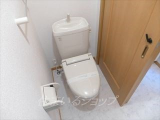 広島市安佐北区亀山６丁目のアパートのトイレ|暖房便座