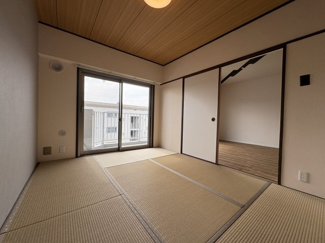 ハイコーポ長岡京B棟503の和室|南側和室