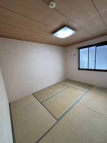 ハイツひるみFの和室