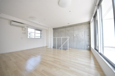 【居間・リビング】 | グラージェ三宮