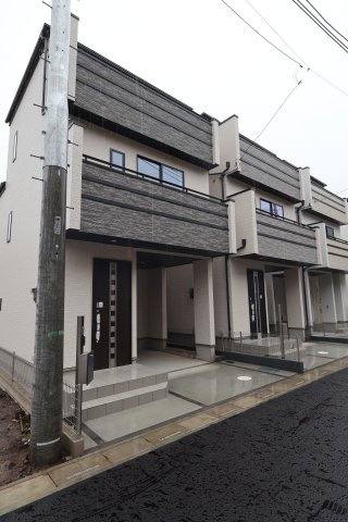 《仲介手数料無料》中央区鈴谷７丁目10新築一戸建てハートフルタウンの外観|撮影日 2026年6月25日 13:00 雨
