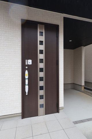 《仲介手数料無料》中央区鈴谷７丁目10新築一戸建てハートフルタウンの玄関