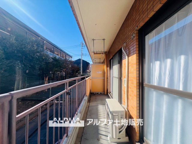 ダイアパレス河辺第Ⅱの庭|【garden】◆庭◆日当たりの良い庭スペースは、ガーデニングや家庭菜園、くつろぎの時間にも活躍。季節の移ろいを身近に感じながら、家族それぞれの楽しみ方が広がる空間です。