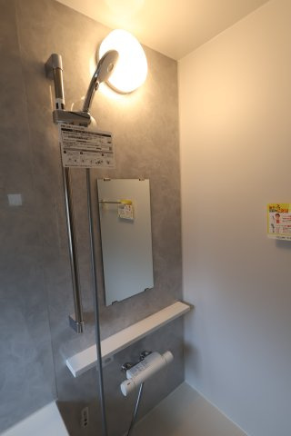 《仲介手数料無料》中央区鈴谷７丁目10新築一戸建てハートフルタウンの浴室