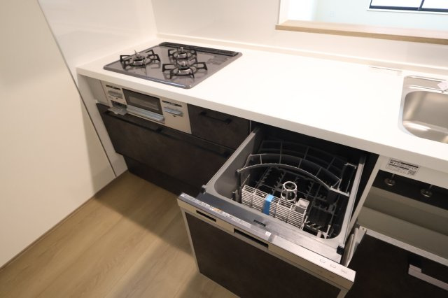 《仲介手数料無料》中央区鈴谷７丁目10新築一戸建てハートフルタウンのキッチン