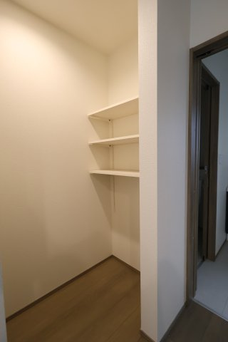 《仲介手数料無料》中央区鈴谷７丁目10新築一戸建てハートフルタウンの収納