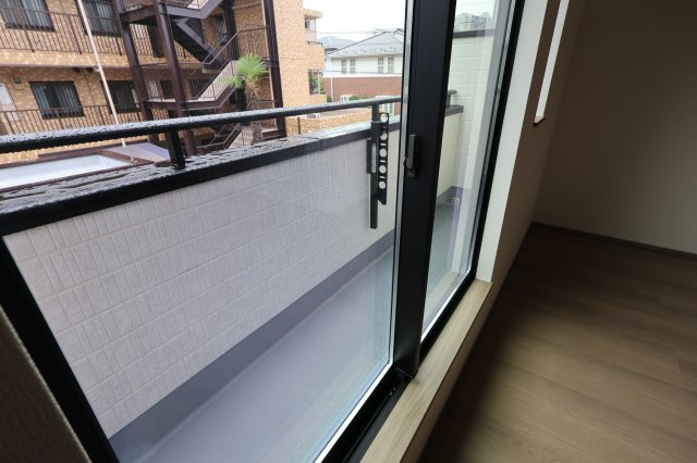 《仲介手数料無料》中央区鈴谷７丁目10新築一戸建てハートフルタウンのバルコニー
