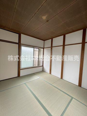 池島町4丁目中古テラスハウスの寝室|寝る時は布団派の方にはピッタリのお部屋です！