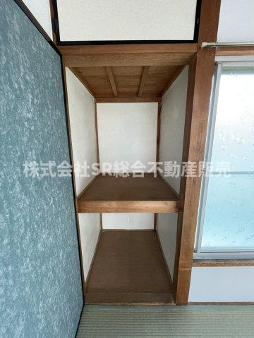 池島町4丁目中古テラスハウスの収納|十分な収納スペースがあります