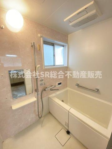 池島町4丁目中古テラスハウスの浴室|2022年にユニットバス・給湯器が新調されました♪