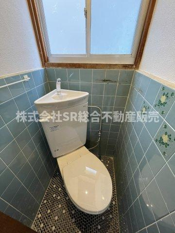 池島町4丁目中古テラスハウスのトイレ|トイレ新調されました♪