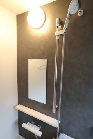 《仲介手数料無料》中央区鈴谷７丁目10新築一戸建てハートフルタウンの浴室