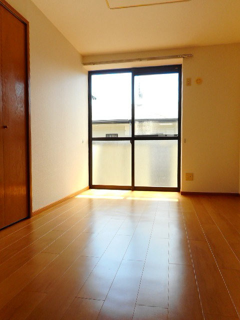 サンテラス窪　Ａの居間・リビング|居室・リビング