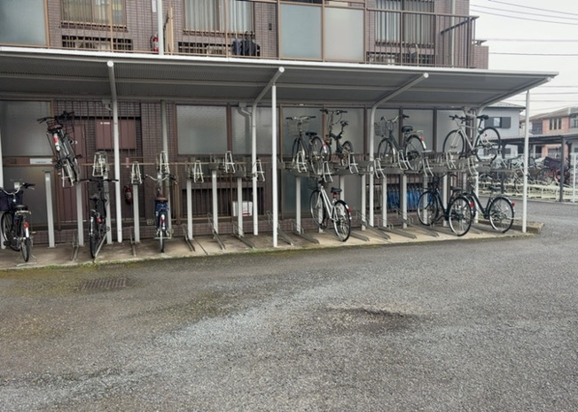 【駐輪場】 | サンライズステージ淵野辺Ⅰ | マンションの駐輪場は、事前に空きがあるか確認を取ると安心です。せっかく入居したのに駐輪スペースがない！なんてことになったら大変ですよね。そこで、内見時や購入前にはまず事前に確認しておくと良いでしょう。