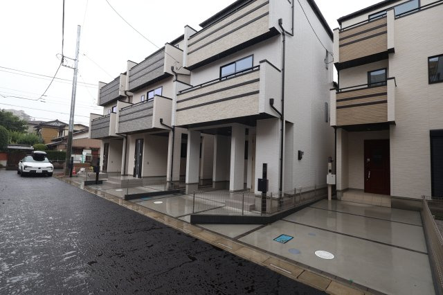 《仲介手数料無料》中央区鈴谷７丁目10新築一戸建てハートフルタウンの外観