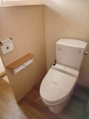 西琴芝２丁目貸家のトイレ