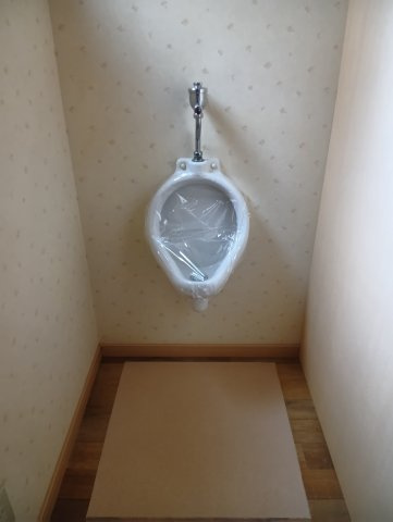 西琴芝２丁目貸家のトイレ