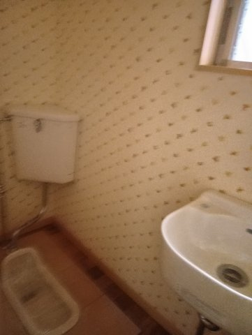 西琴芝２丁目貸家のトイレ