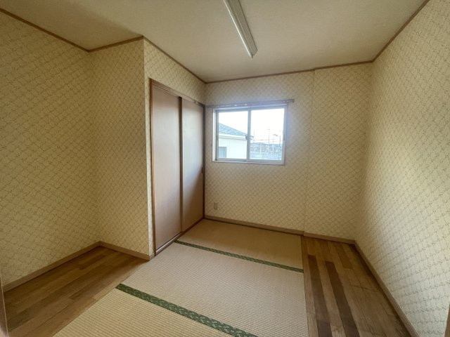 西琴芝２丁目貸家の居間・リビング