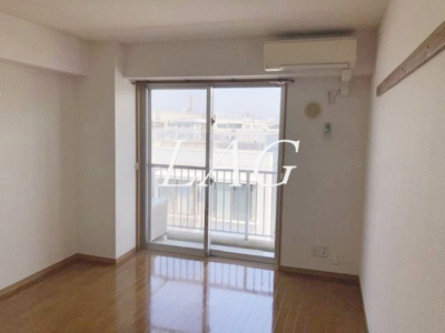 【居間・リビング】 | グランドテラス深見台  | 洋室のお部屋です。