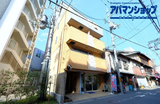 西パレス本町