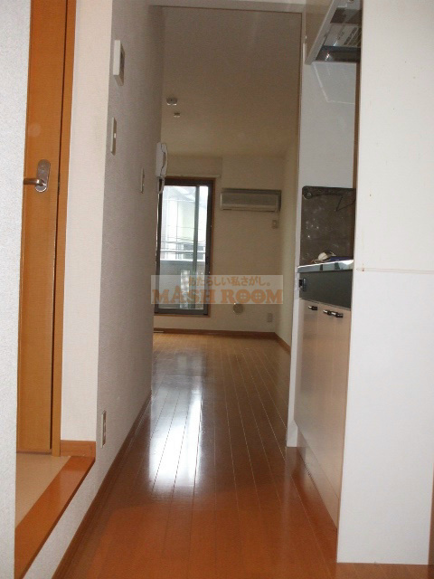 中野区大和町３丁目のアパートの玄関