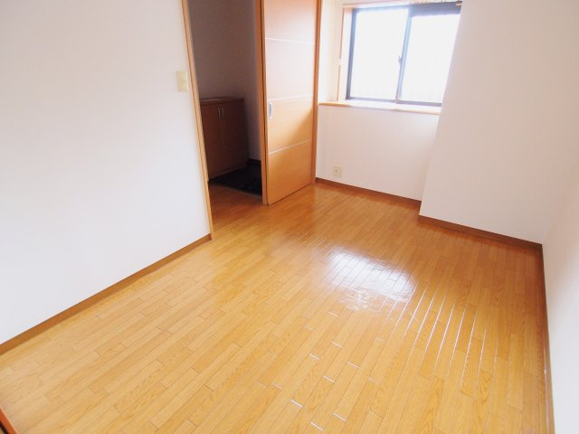 AMBITIOUS高志の寝室