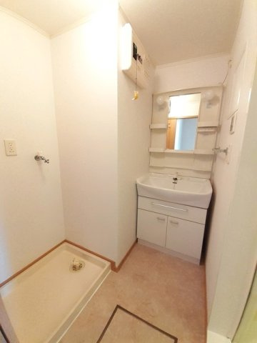 シャルマンプラースⅠ　　刈谷市近郊の賃貸はクラスホーム刈谷店の洗面所|スペースが確保できる洗面所です