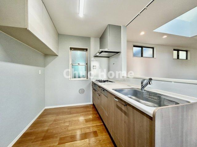 江戸川区松江5丁目中古住宅のキッチン