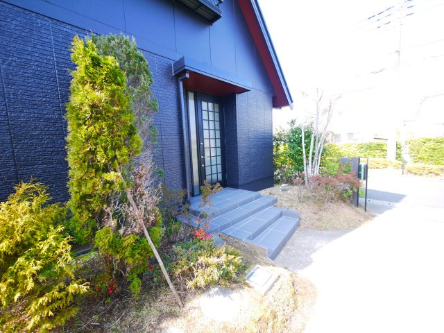 大網白里市みどりが丘4　中古戸建の庭|フルリノベーション済令和7年12月 4SLDK リビング約18帖床暖房　上下水都市ガス 駐車2台可能