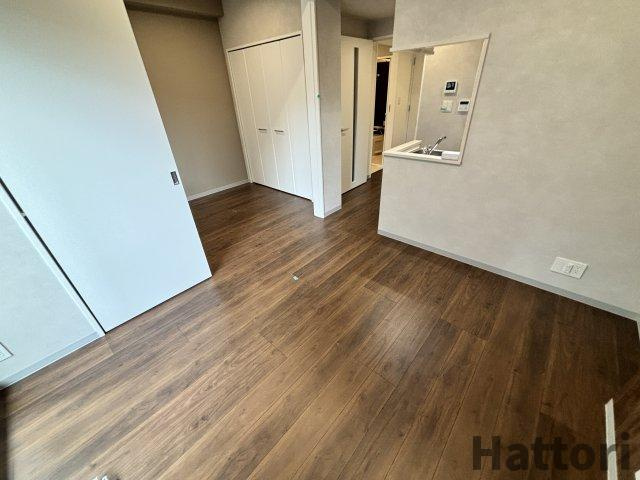 ブロード服部天神駅前レジデンスの居間・リビング