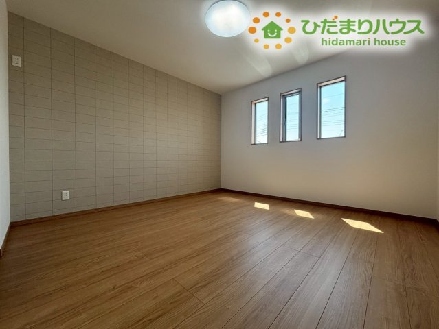 鴻巣市屈巣　第3期　新築一戸建て　ワイウッドコート　03の寝室