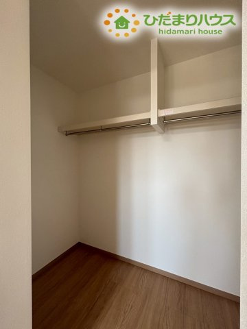 鴻巣市屈巣　第3期　新築一戸建て　ワイウッドコート　03の収納
