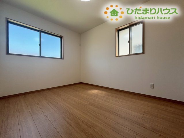 鴻巣市屈巣　第3期　新築一戸建て　ワイウッドコート　03の洋室