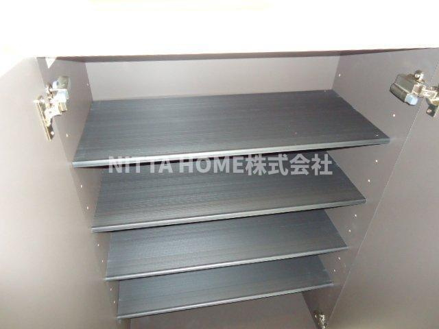 クローバーの収納|シューズボックスも付いています!(^^)!