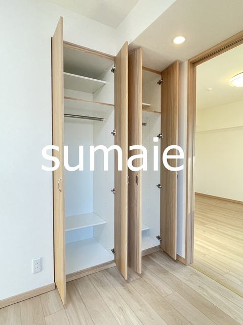 ルーブル王子本町の収納|クローゼットです☆