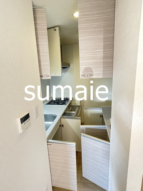 ルーブル王子本町の収納|キッチンの収納スペースです♪