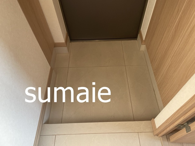 ルーブル王子本町の玄関|玄関です♪