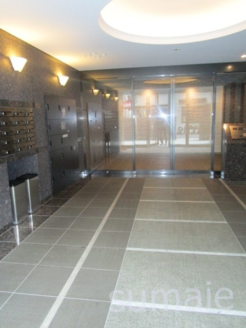 ルーブル王子本町のエントランス|エントランスです☆